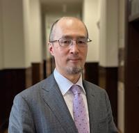 鈴木学部長